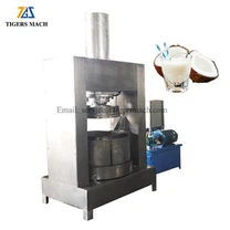 Stroj na extrakciu kokosového mlieka v továrni